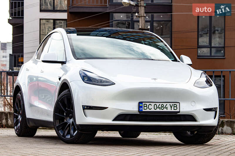 Tesla Model Y 2022