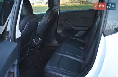 Позашляховик / Кросовер Tesla Model Y 2021 в 