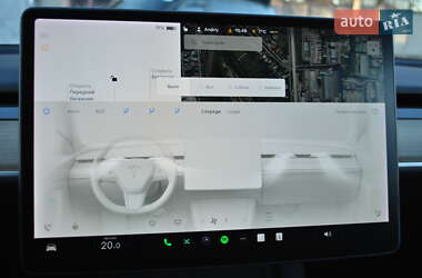 Позашляховик / Кросовер Tesla Model Y 2021 в 