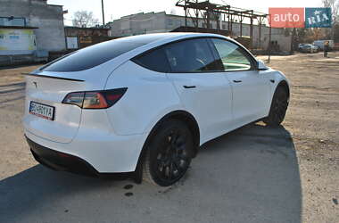 Позашляховик / Кросовер Tesla Model Y 2021 в 