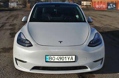 Позашляховик / Кросовер Tesla Model Y 2021 в 