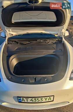 Внедорожник / Кроссовер Tesla Model Y 2020 в 