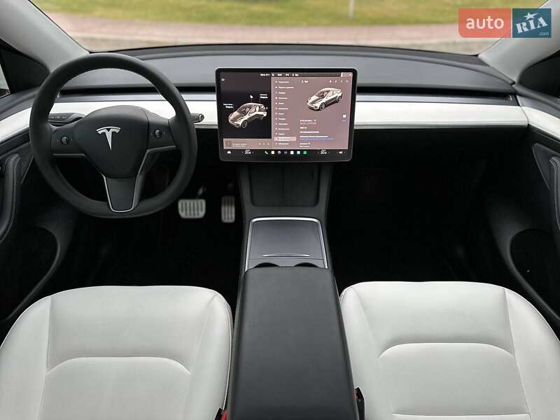 Внедорожник / Кроссовер Tesla Model Y 2022 в Киеве