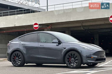 Внедорожник / Кроссовер Tesla Model Y 2022 в Киеве