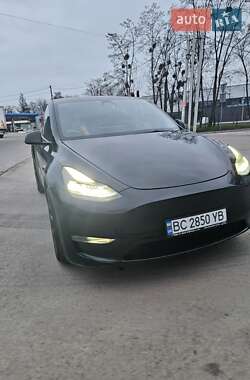 Внедорожник / Кроссовер Tesla Model Y 2021 в Львове