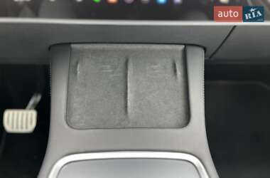 Внедорожник / Кроссовер Tesla Model Y 2022 в 