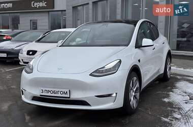 Tesla Model Y 2021