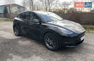 Внедорожник / Кроссовер Tesla Model Y 2021 в 