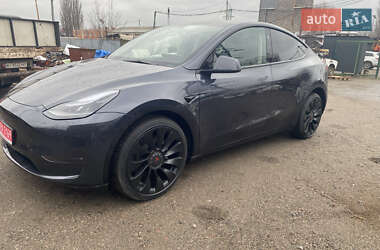 Позашляховик / Кросовер Tesla Model Y 2024 в Києві