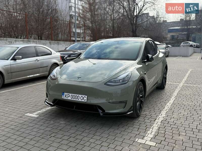 Внедорожник / Кроссовер Tesla Model Y 2020 в Днепре