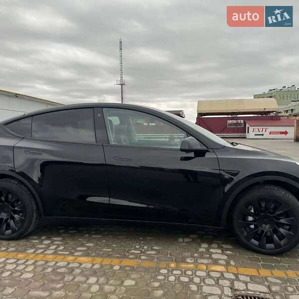 Позашляховик / Кросовер Tesla Model Y 2022 в Львові