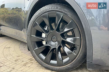 Позашляховик / Кросовер Tesla Model Y 2021 в 