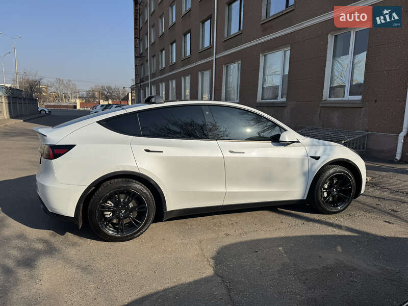 Внедорожник / Кроссовер Tesla Model Y 2021 в Одессе фото 16 Внедорожник / Кроссовер Tesla Model Y 2021 в Одессе