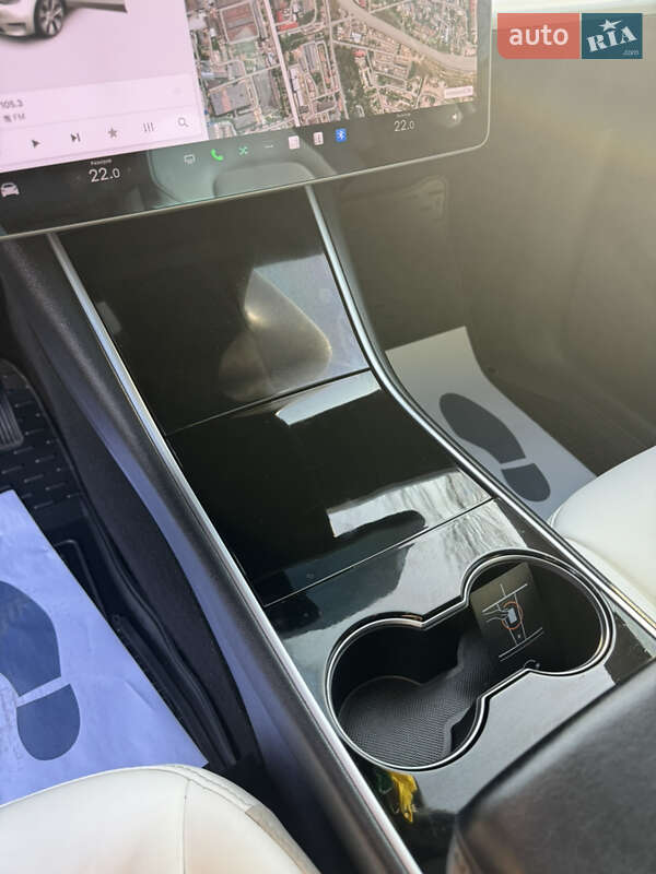 Внедорожник / Кроссовер Tesla Model Y 2021 в Одессе фото 3 Внедорожник / Кроссовер Tesla Model Y 2021 в Одессе