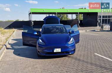 Внедорожник / Кроссовер Tesla Model Y 2021 в 