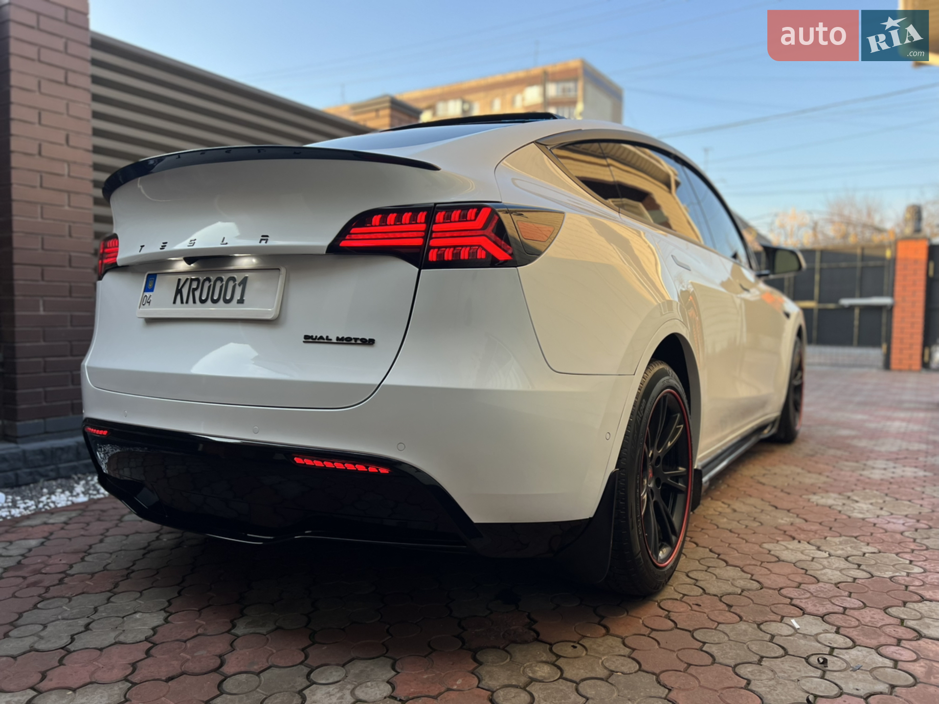 2020 Tesla Model Y - мініатюра 17