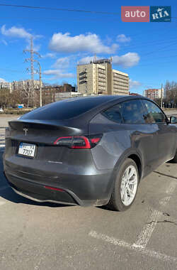 Позашляховик / Кросовер Tesla Model Y 2023 в 