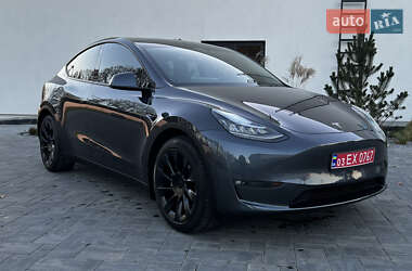 Tesla Model Y 2021