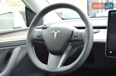Позашляховик / Кросовер Tesla Model Y 2023 в 