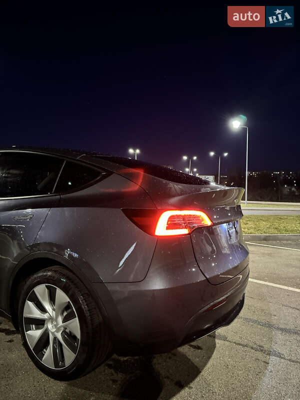 Позашляховик / Кросовер Tesla Model Y 2023 в Вінниці