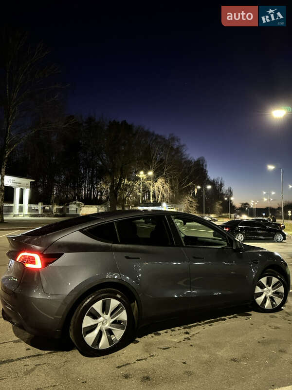 Позашляховик / Кросовер Tesla Model Y 2023 в Вінниці