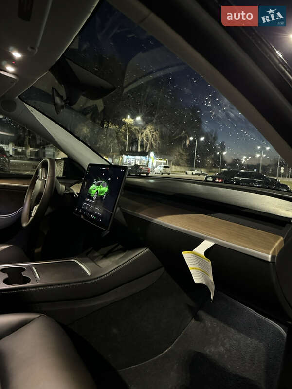Позашляховик / Кросовер Tesla Model Y 2023 в Вінниці