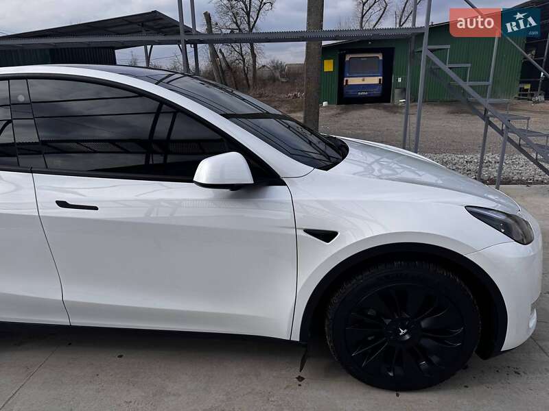 Внедорожник / Кроссовер Tesla Model Y 2023 в Виннице