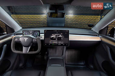 Позашляховик / Кросовер Tesla Model Y 2023 в 