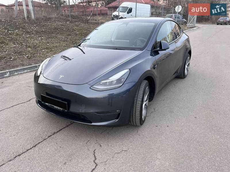 Позашляховик / Кросовер Tesla Model Y 2023 в Львові