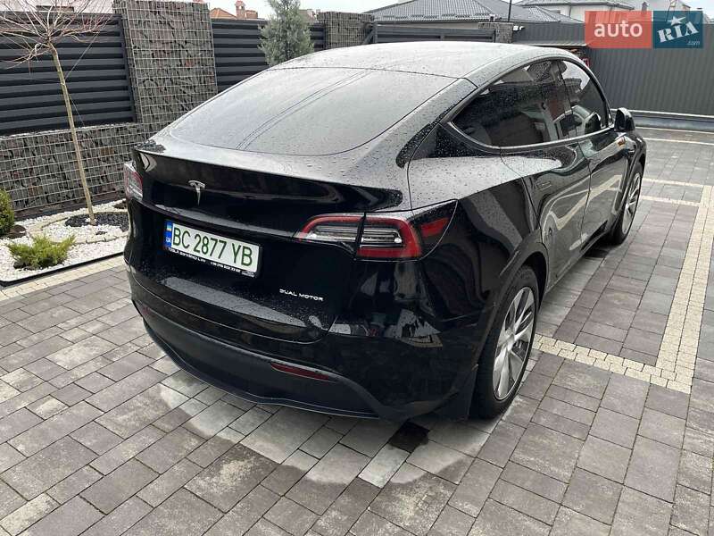 Внедорожник / Кроссовер Tesla Model Y 2021 в Львове