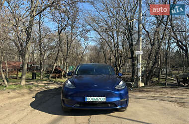 Позашляховик / Кросовер Tesla Model Y 2023 в 