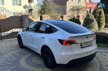 Внедорожник / Кроссовер Tesla Model Y 2020 в Ужгороде