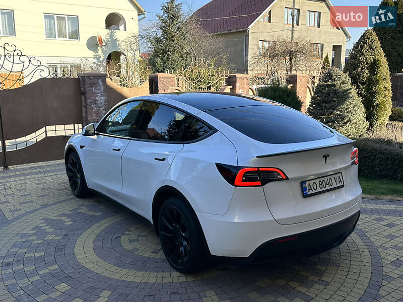 Внедорожник / Кроссовер Tesla Model Y 2020 в Ужгороде