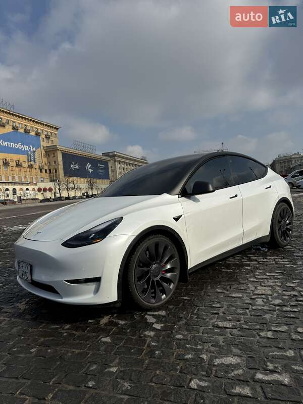 Внедорожник / Кроссовер Tesla Model Y 2022 в Харькове
