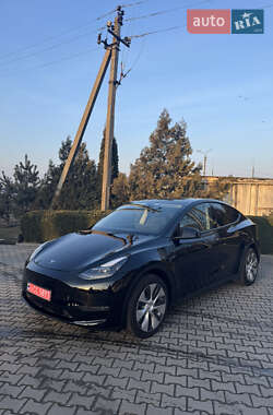 Внедорожник / Кроссовер Tesla Model Y 2023 в 