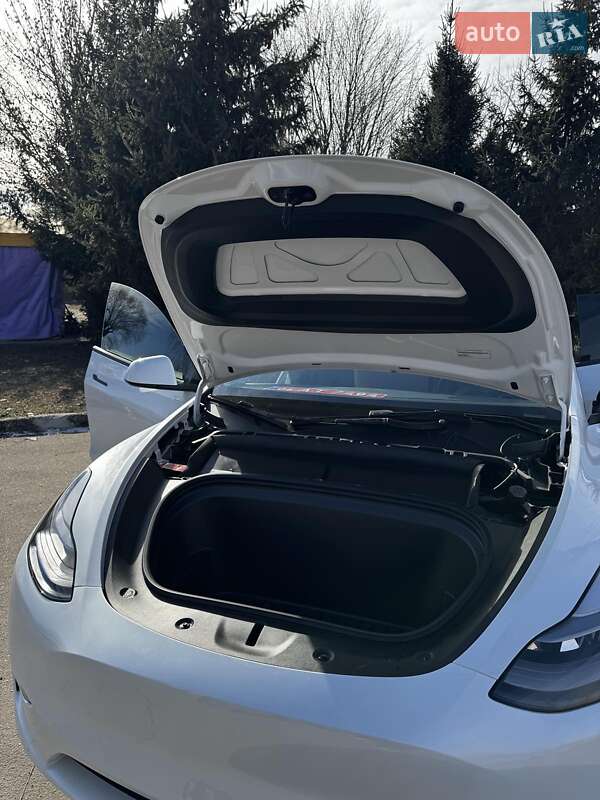 Внедорожник / Кроссовер Tesla Model Y 2023 в Белой Церкви