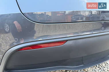 Внедорожник / Кроссовер Tesla Model Y 2020 в 