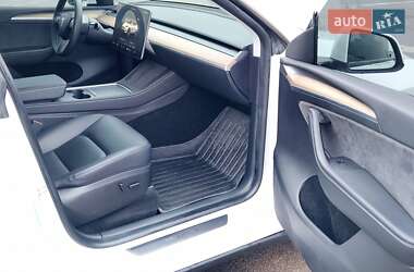 Внедорожник / Кроссовер Tesla Model Y 2023 в 
