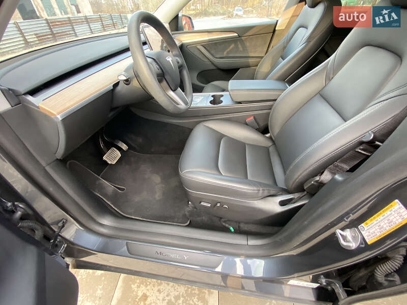 Внедорожник / Кроссовер Tesla Model Y 2023 в Самборе