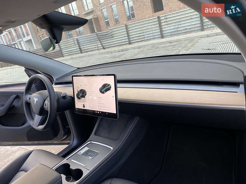 Внедорожник / Кроссовер Tesla Model Y 2023 в Самборе