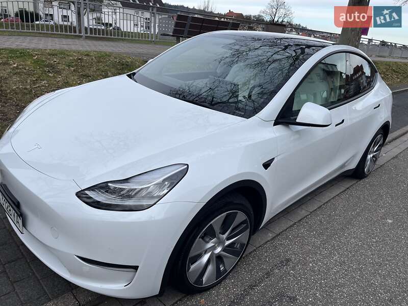 Позашляховик / Кросовер Tesla Model Y 2021 в Хмельницькому