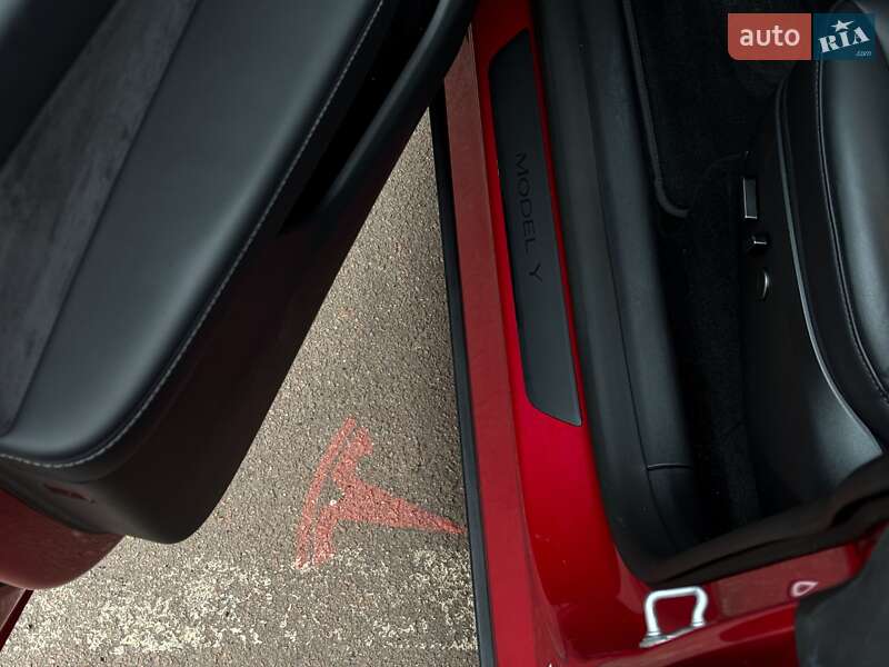 Внедорожник / Кроссовер Tesla Model Y 2023 в Киеве фото 25 Внедорожник / Кроссовер Tesla Model Y 2023 в Киеве