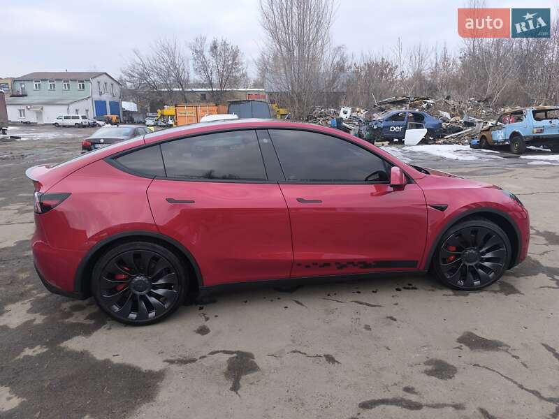 Позашляховик / Кросовер Tesla Model Y 2022 в Києві
