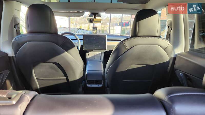 Позашляховик / Кросовер Tesla Model Y 2021 в Бориславі