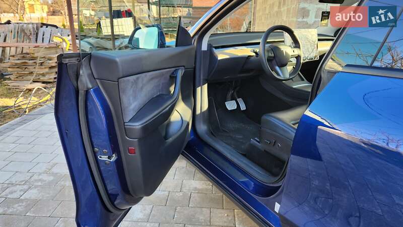Позашляховик / Кросовер Tesla Model Y 2021 в Бориславі