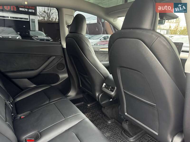 Позашляховик / Кросовер Tesla Model Y 2023 в Харкові