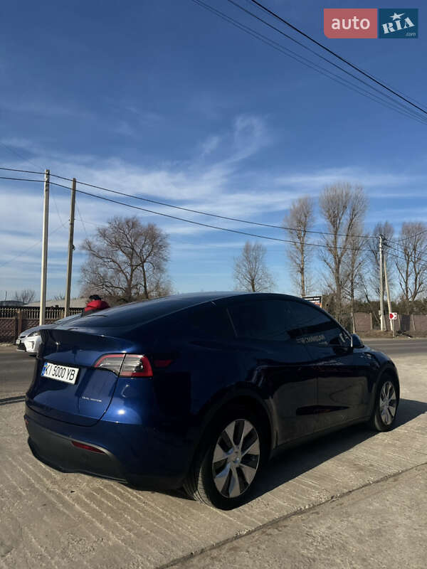 Внедорожник / Кроссовер Tesla Model Y 2023 в Киеве