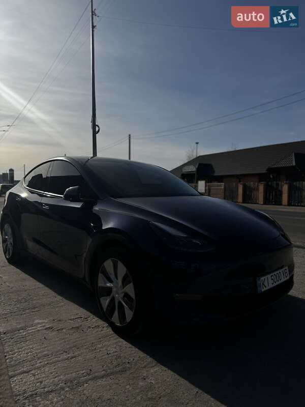 Внедорожник / Кроссовер Tesla Model Y 2023 в Киеве