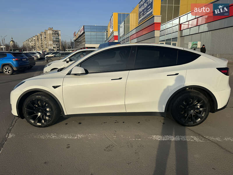 Позашляховик / Кросовер Tesla Model Y 2022 в Харкові