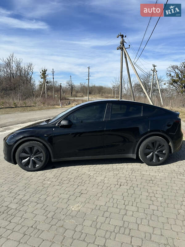 Внедорожник / Кроссовер Tesla Model Y 2023 в Львове